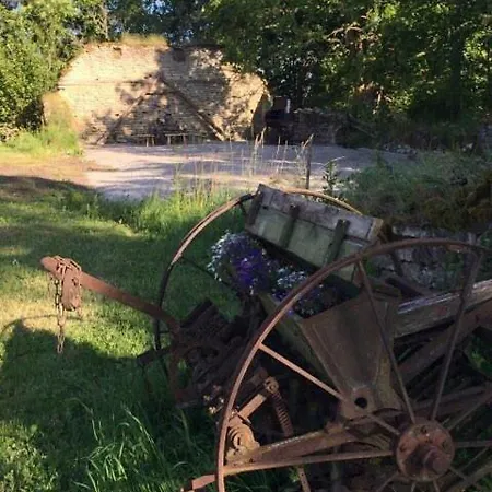 Landhuis Vaelja Pädaste