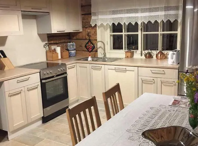 Landhuis Vaelja Pädaste