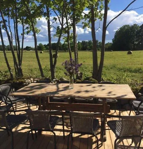 Landhuis Vaelja Pädaste